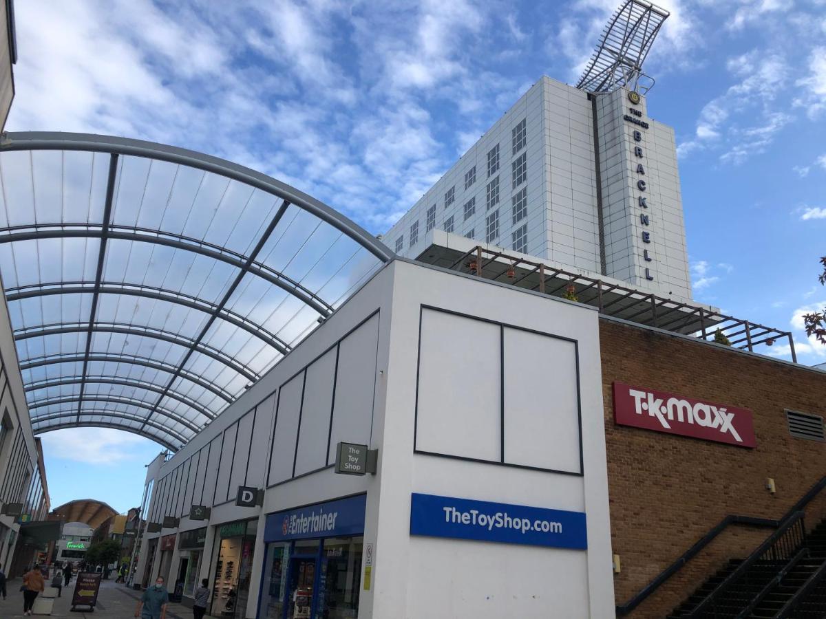Grange Bracknell Hotel Exterior foto